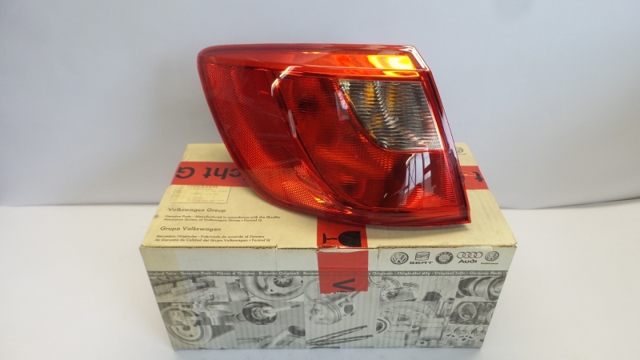 6J8945095 Piloto trasero exterior izquierdo  comprar en Zaragoza