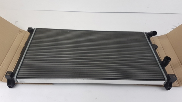 RENAULT 7701057119 Radiador comprar Pamplona