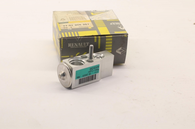 7701206357 Renault (RVI)