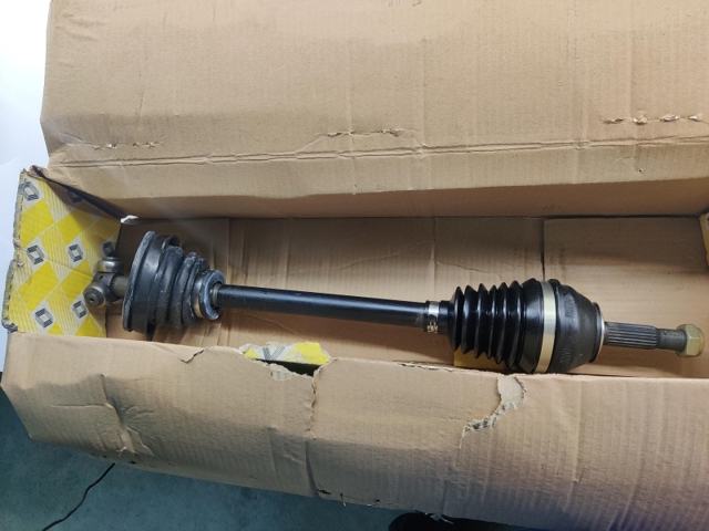 7701351207 Renault (RVI)