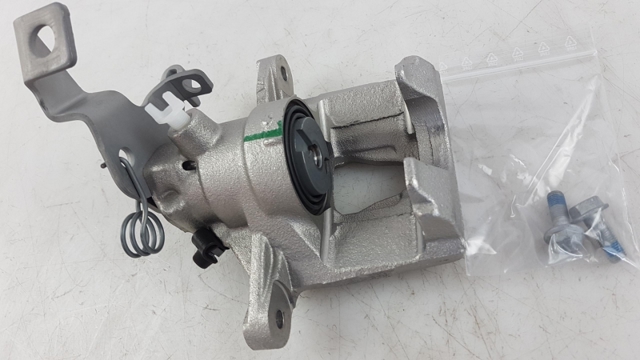 7711368826 Renault (RVI)