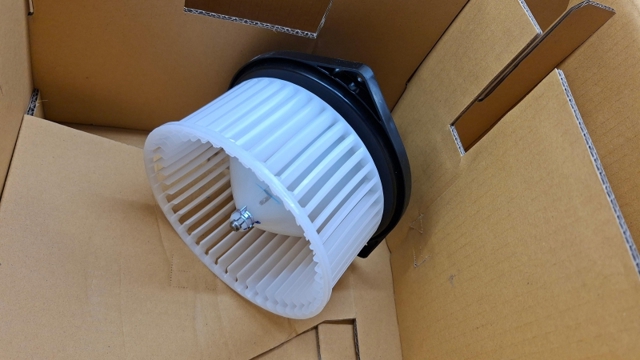 Precio del repuesto Ventilador interior Pajero  SUV