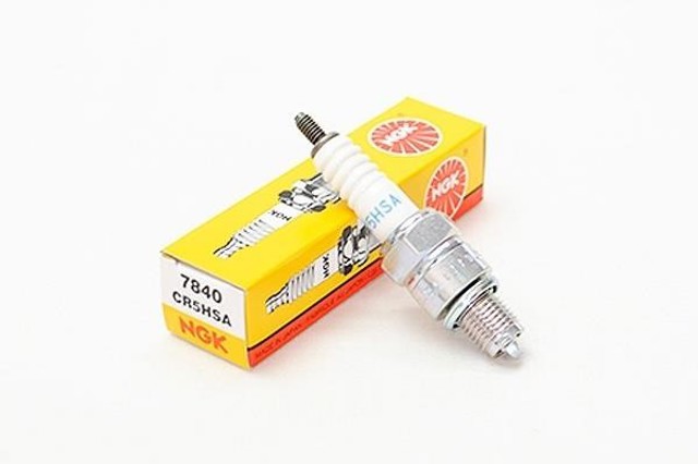 7840 NGK Bujía de encendido  disponible Alicante
