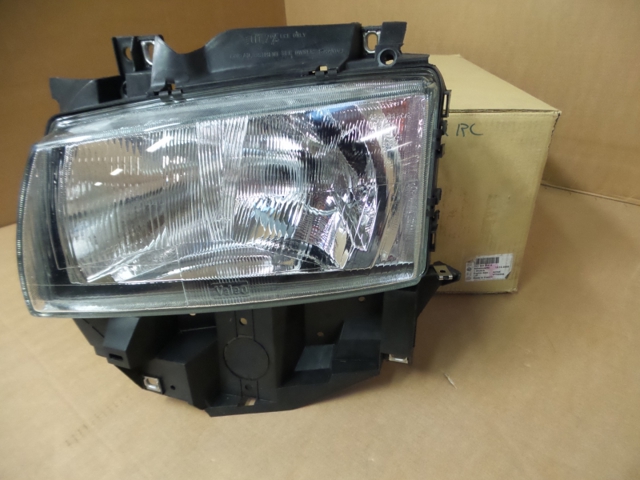 VAG 7D1941010H Faro derecho comprar Pamplona