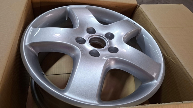 Comprar Llantas de aleación Volkswagen Multivan  7HM, 7HN, 7HF, 7EF, 7EM, 7EN a bajo precio