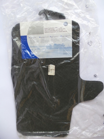 Comprar Juego de alfombrillas  Multivan  7HM, 7HN, 7HF, 7EF, 7EM, 7EN