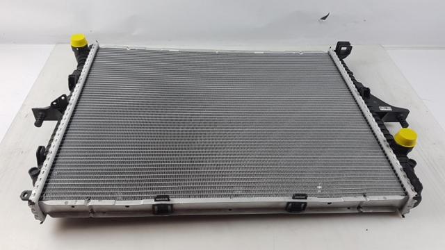 Comprar Radiador de auto Q7  4LB
