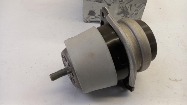 VAG 7L6199131 Soporte de motor, Izquierda / Derecha  en stock Valencia