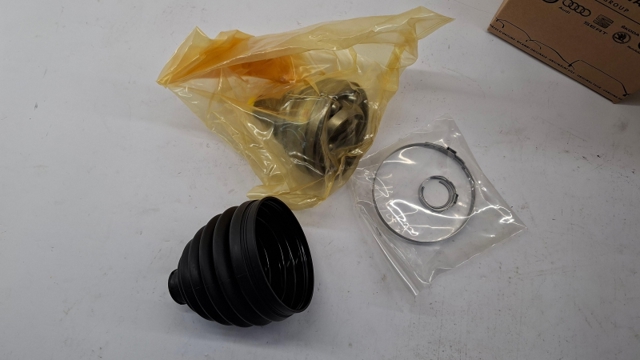 Comprar Junta homocinética exterior delantera Volkswagen Golf VIII CG5, DB5 a bajo precio