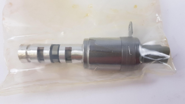 Comprar Válvula solenoide de control de posición del árbol de levas Renault Laguna II BG0, BG1 a bajo precio