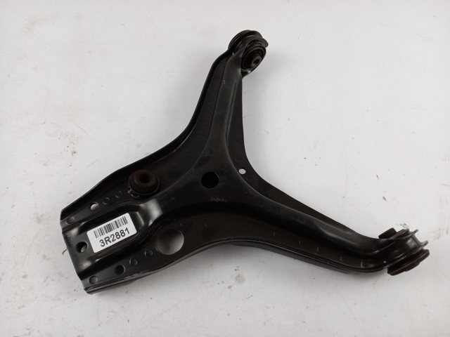 893407147C Brazo inferior izquierdo de la suspensión delantera  disponible Utrera