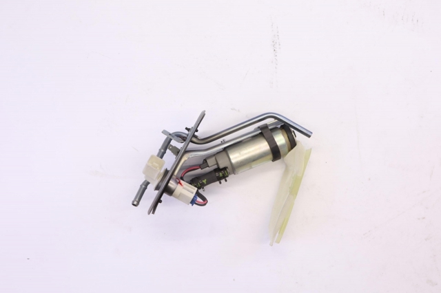 Comprar Bomba de combustible eléctrica sumergible Mazda 323 V BA a bajo precio