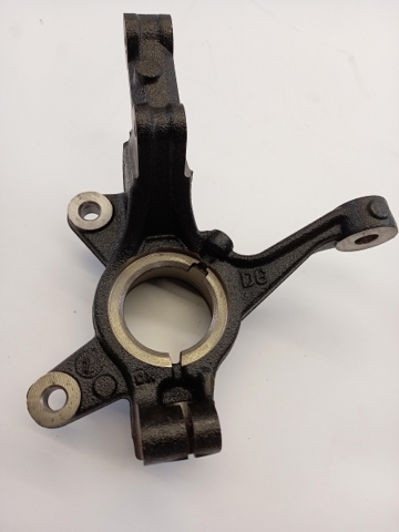 MAZDA D65133021A Mangueta delantera derecha  en stock Salamanca