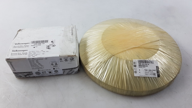 Comprar Juego de reparación de frenos delanteros Volkswagen Golf V 1K1 a bajo precio