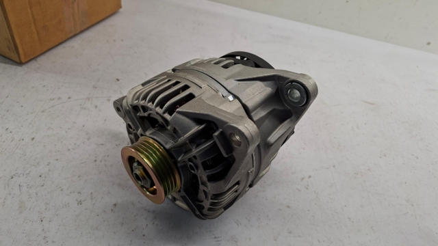 MD353869 Alternador comprar Almería