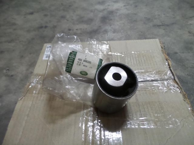 RBX000200 LAND ROVER Buje del brazo de suspensión delantero superior  comprar en Jaén