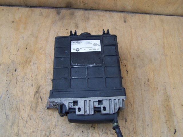 037906024AG VAG Módulo de control del motor (ECU) comprar Bilbao