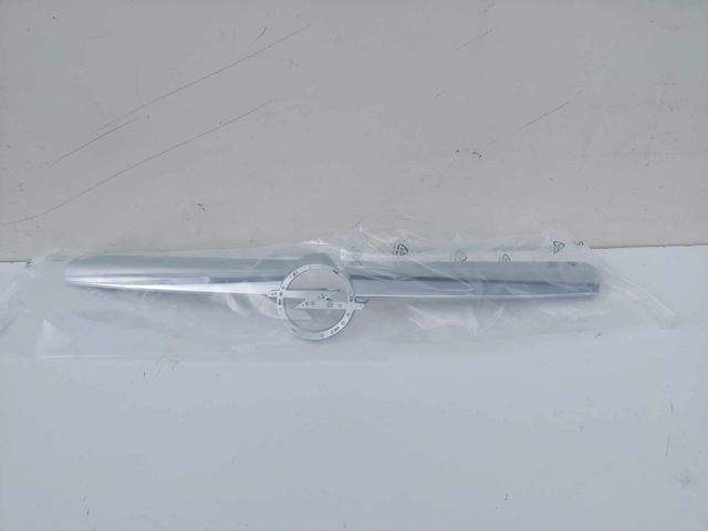 13142522 OPEL Parrilla  en stock Huelva