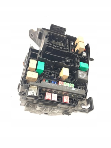 HYUNDAI 3916037110 Relé de bujía de precalentamiento  comprar en Murcia