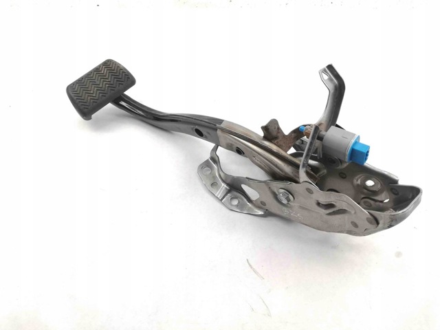 8951047040 TOYOTA Pedal de freno  en stock Huelva