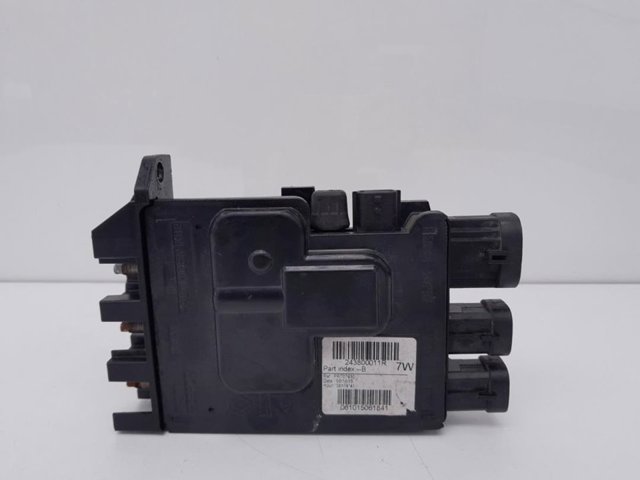 243800011R Renault (RVI)