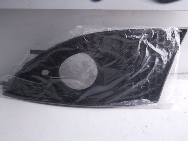 5P0853665C9B9 Rejilla izquierda del parachoques delantero  comprar en Reus