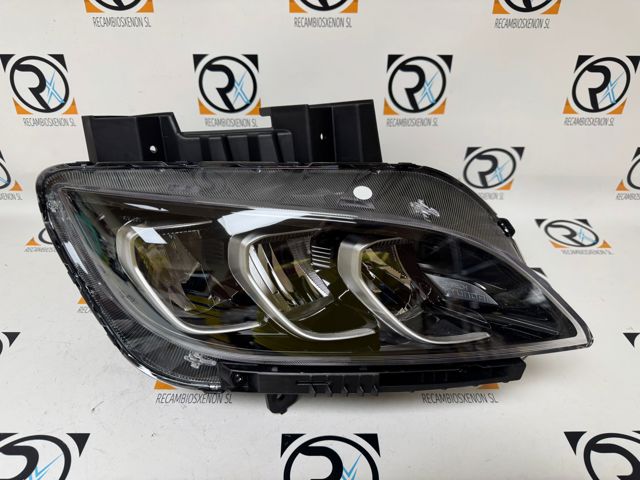 Luz derecha 92102F1010 HYUNDAI
