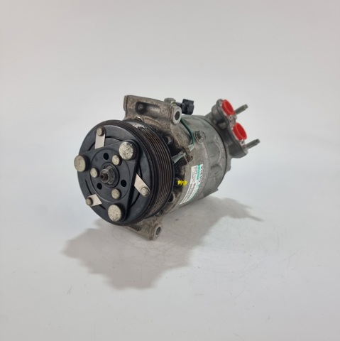 36001128 VOLVO Compresor de aire acondicionado  disponible Alicante