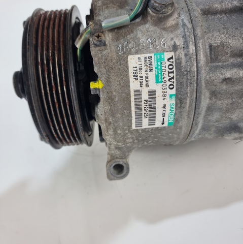 VOLVO 36001128 Compresor de aire acondicionado  en stock Terrassa