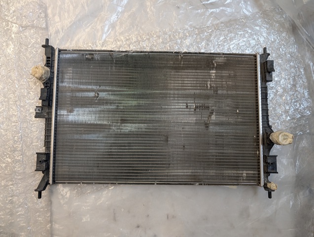 9809141780 Radiador de refrigeración del motor  comprar en Zaragoza