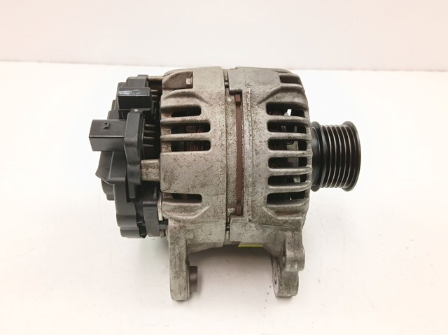 037903025M VAG Alternador  en stock Córdoba