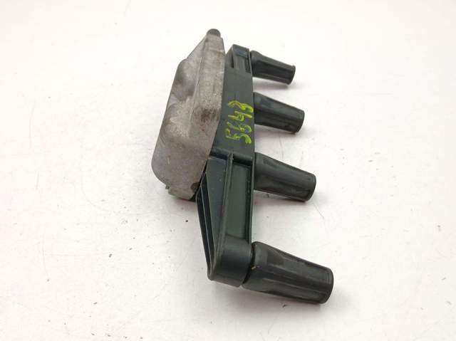 047905104B VAG