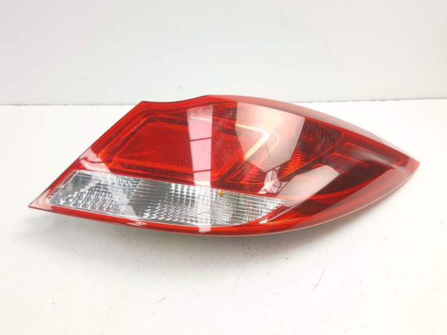 13279628 OPEL Piloto trasero derecho  en stock Huelva