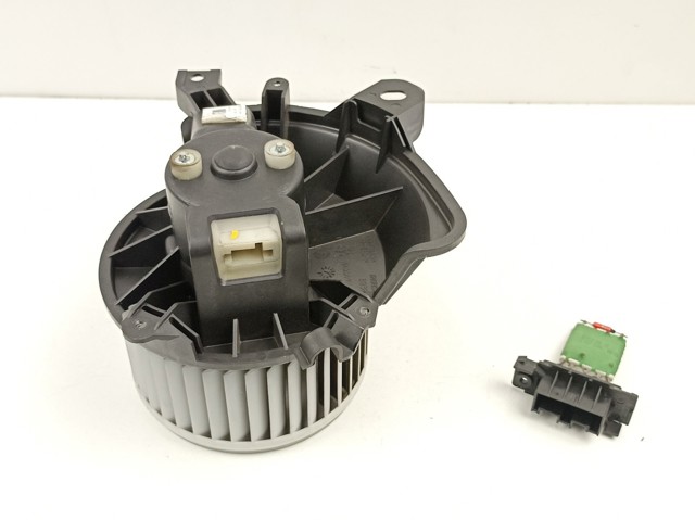 OPEL 13335075 Ventilador habitáculo  en stock Terrassa