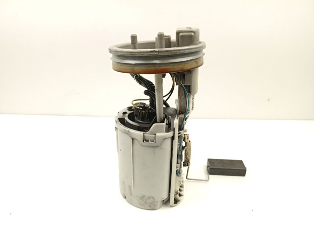 1J0919050 Módulo de bomba de combustible con sensor de nivel de combustible  disponible Málaga