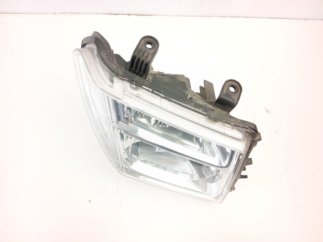 Luz derecha 26010EB30A NISSAN