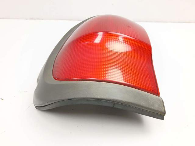 268550X000 NISSAN Piloto trasero izquierdo  en stock Gandía