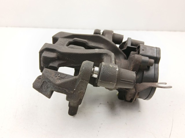 34206883026 BMW