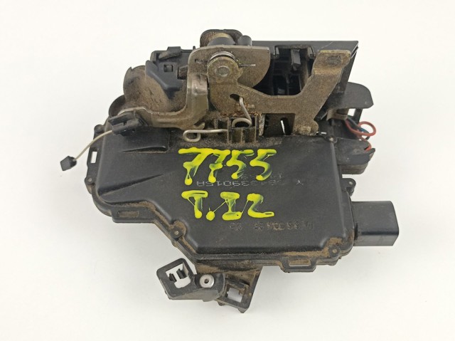 VAG 3B4839015A Cerradura de puerta trasera izquierda  en stock Terrassa