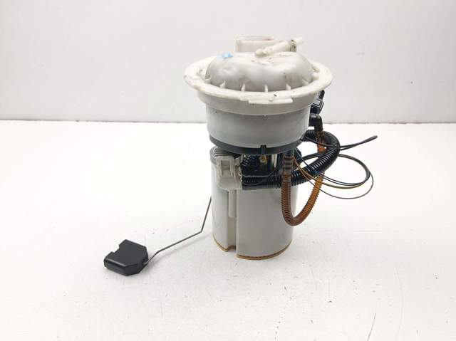 Bomba de gasolina Volkswagen Passat  (358)