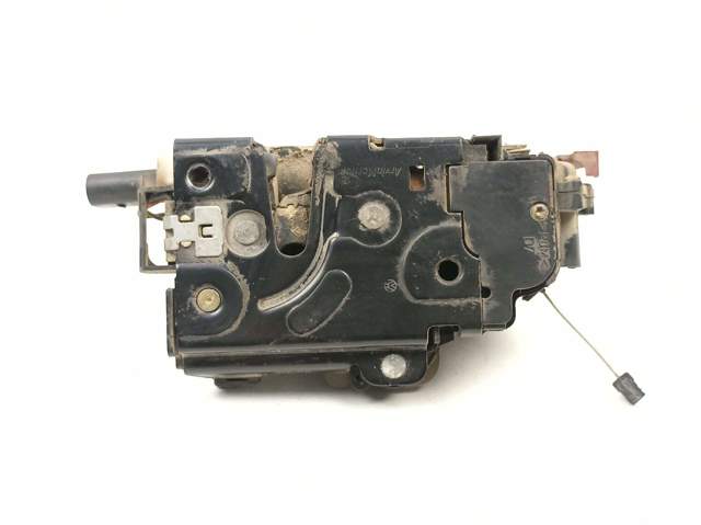 3D1837016A VAG Cerradura de puerta delantera derecha comprar Madrid