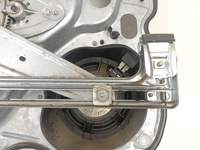 3M51R23200DA Ford