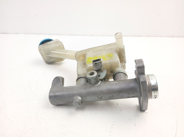 Cilindro principal de freno 46010AV601 NISSAN