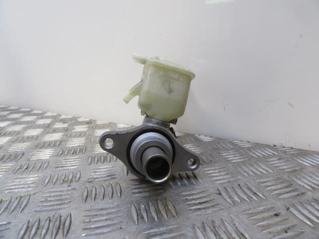 Cilindro principal de frenos 4720109171 TOYOTA