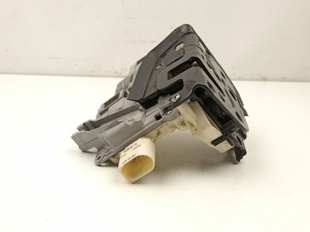 4F1837016 VAG Cerradura de puerta delantera derecha  disponible Alicante