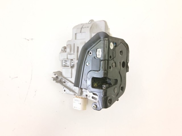 VAG 4F1837016E Cerradura de puerta delantera derecha  en stock Salamanca