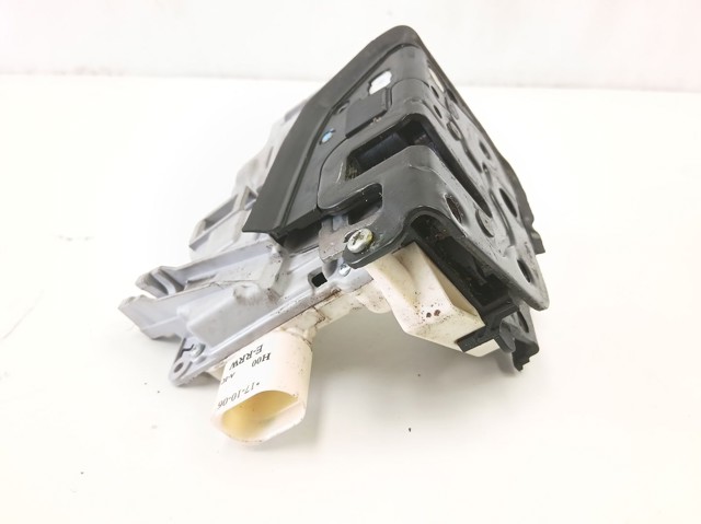 4F1837016E Cerradura de puerta delantera derecha comprar Sevilla