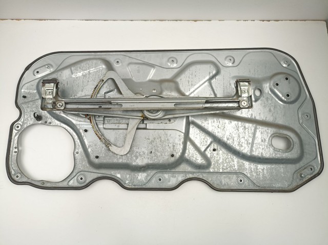 4M51B23201BG Ford