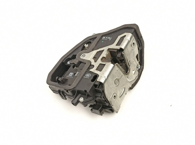 51217202146 Cerradura de puerta delantera derecha  en stock Sabadell