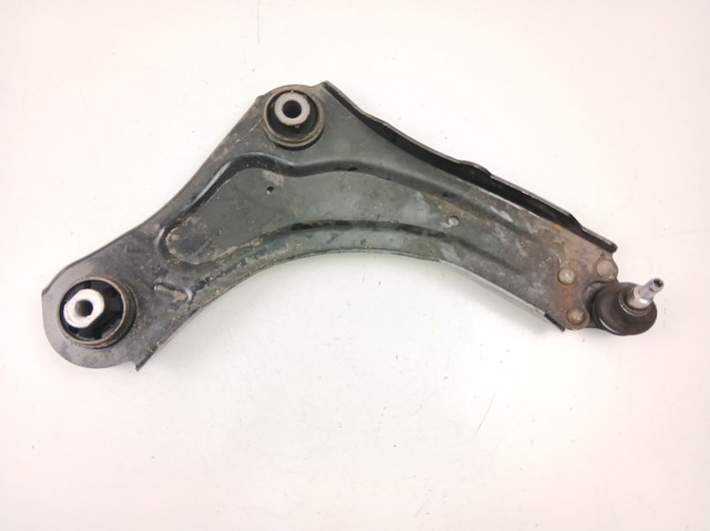 545009207R RENAULT Brazo inferior derecho de la suspensión delantera  en stock Gandía